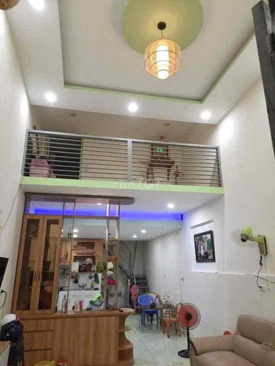 Cho thuê nhà Đường 42, Hiệp Bình Chánh, Thủ Đức, hẻm xe hơi, gần chợ