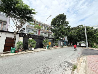 Mấy Lô đất đẹp 5m x 23m.Hẻm nhựa 13m thông 1/ Lê Thị Riêng (KDC Hà Đô)