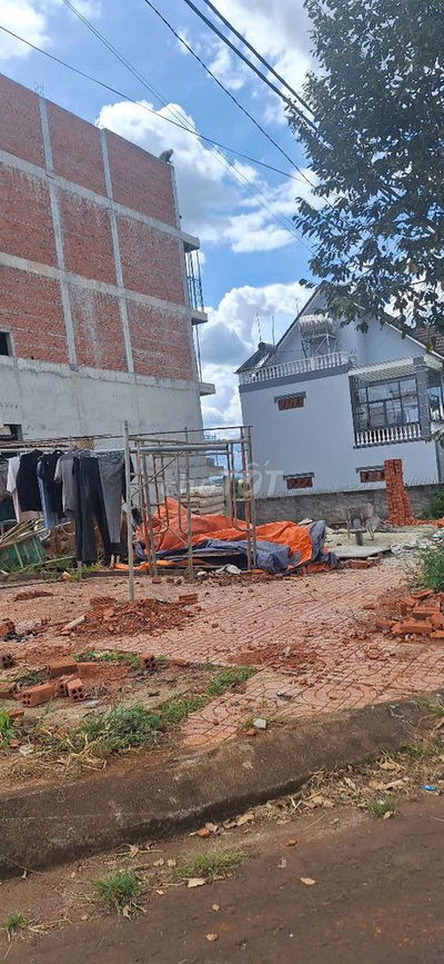 BÁN GẤP LÔ ĐẤT VỊ TRÍ MẶT TIỀN LỚN PHƯỜNG NAM GIA NGHĨA TỈNH LÂM ĐỒNG