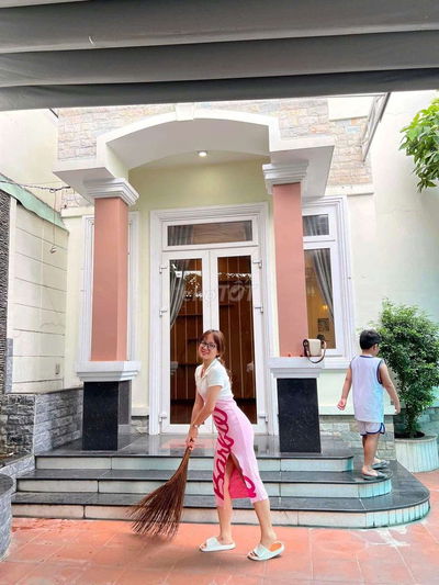 Cho thuê nhà biệt thự vườn lài