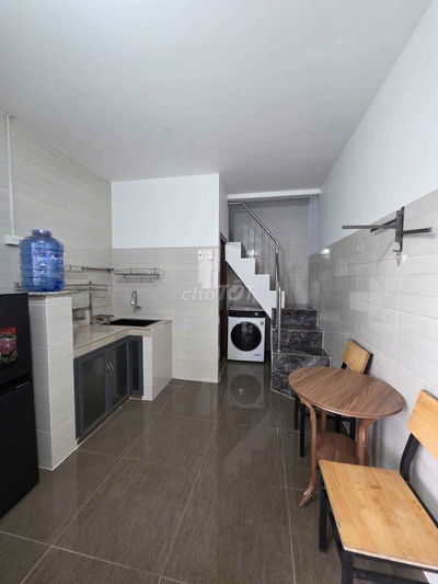 Phòng trọ 1 trệt 1 lầu, full nội thất, KP1, P. Phú Tân