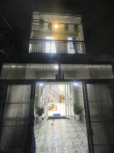 Nhỉnh 90tr/m có nhà 3 PN,4x14,HXH sát bên chợ Xóm Mới,P.16,Gò Vấp