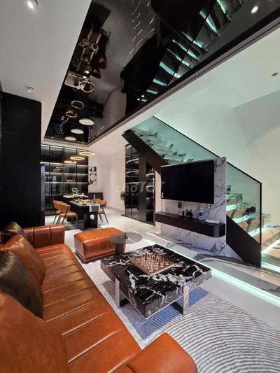 NHÀ ĐẸP LUXURY , Ô TÔ ĐỖ CỬA TRẦN CAO VÂN