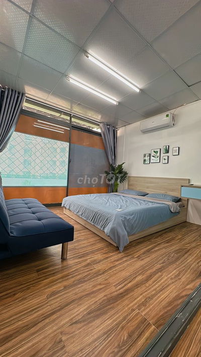 Cho thuê căn hộ 1PN tại Tân Định, thang máy, máy giặt riêng, mặt tiền