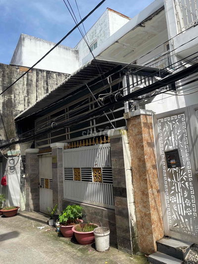 Bán nhà 2056 htp nhà bè