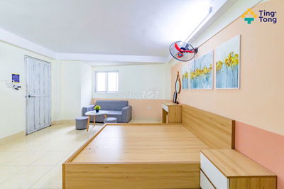 TT23 - 1 phòng ban công giá rẻ ngay Ao Mễ Trì , Đồng Me 30.9 trống