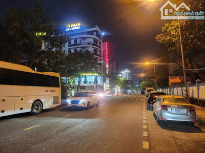 🔥 BÁN NHANH CĂN GÓC 2 MẶT TIỀN – TRỤC 10.5M MAI HẮC ĐẾ – 120M2 – 3 TẦNG – VỊ TRÍ ĐẮC ĐỊA