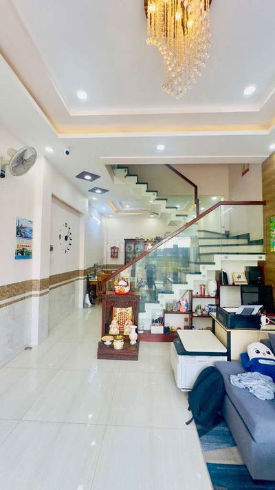 NHÀ ĐẸP - ĐƯỜNG 8M -TẶNG TB NỘI THẤT - 2 TẦNG - 6,4 TỶ - LINH ĐÔNG