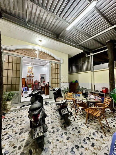 Bán nhà mặt tiền vị trí đẹp pháp lý rõ ràng an ninh đông đúc