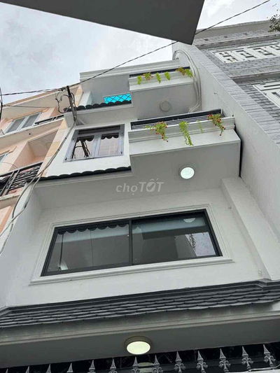 Nhà đẹp cho thuê Phan Xích Long Phú Nhuận 4 tầng /11 triệu