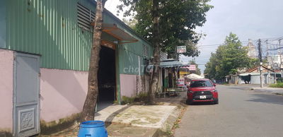 Cho thuê nhà 2 mặt tiền Vĩnh Phú 41 9mx8m đường 14m Cấp 4