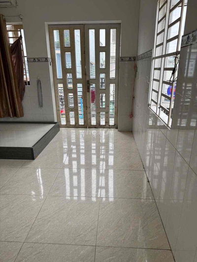 phòng full nội thất có ban công gần công viên phần mềm quang trung