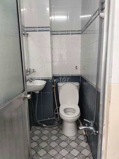 PHÒNG MÁY LẠNH MỚI THOÁNG MÁT LÊ TRỌNG TẤN