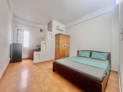 STUDIO FULL NỘI THẤT ĐÓN NẮNG BẢO VỆ AN NINH NGAY CHỢ TÂN MỸ