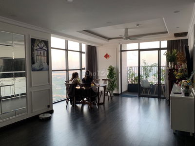 Bán chung cư Skyline Văn Quán căn góc 98m2, 3 ngủ, 2 vs nhỉnh 8 tỷ