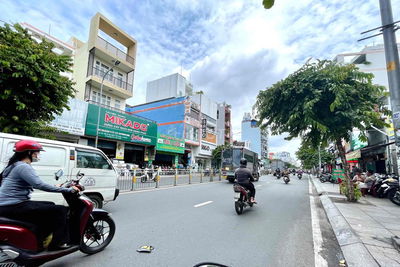 Cho thuê mặt bằng KD Luỹ Bán Bích, 4x11m suốt, Giá 15 triệu TL