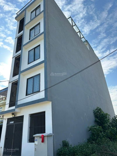 BÁN NHÀ 5 TẦNG + 1 TUM 14 PHÒNG CCMN 1 ngủ 1 khách( đã kín khách), DT 120MGẦN ĐẠI HỌC FPT HÒA LẠC