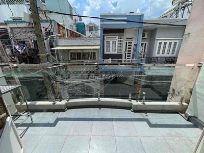 CHO THUÊ NHÀ PVC 1/ 4PN2WC HẺM OTOO 9,9tr TL NHANH