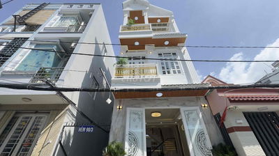 🏡 BÁN NHÀ 3 TẦNG SÂN THƯỢNG _ VỊ TRÍ ĐẸP🍀 LIỀN KỀ PHÚ MỸ HƯNG & QUẬN 7