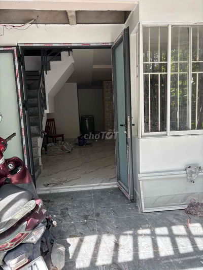 Nhà (MỚI) cho thuê nguyên căn giá chỉ 6tr ấp 4 Lê Văn lương Nhơn Đức