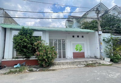 Cho thuê biệt thự 200m2 3pn dạng kho Hiệp Bình Chánh Thủ Đức 18tr