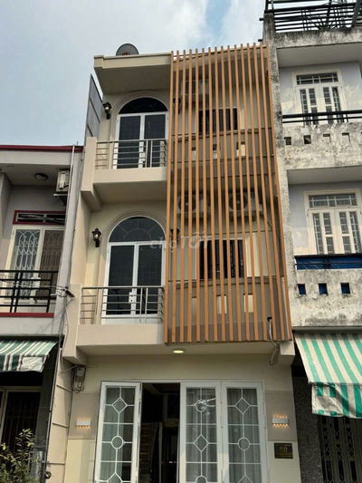 Nhà MT trệt 2 lầu đúc full nội thất đường 5D Bình H Hòa A Bình Tân