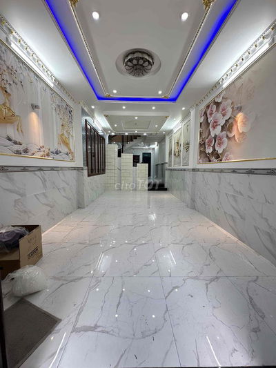 👉Đường Xe Hơi 8m Thông - DT: 4x18 (72m2), Nhà Đúc 4 Tầng, Cạnh Thạch L