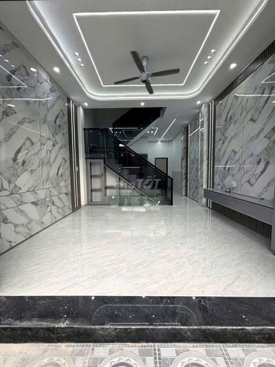 Bán nhà 2 Tầng P.Biên Hòa,SHR đường nhựa 2 xe hơi,gần TTTM AEON Mall