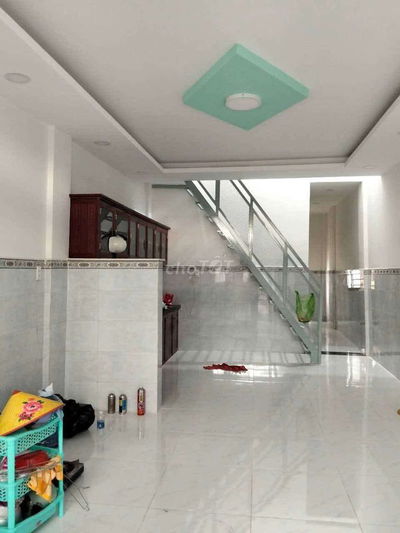 Cho thuê nhà Q12 1 trệt 1 lầu gồm có 3 PN,2wc lh ***