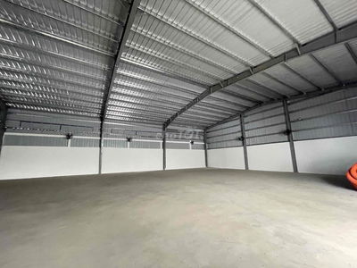 MB kinh doanh tự do mặt tiền trung tâm Q1 (DT 12x35m trống suốt)