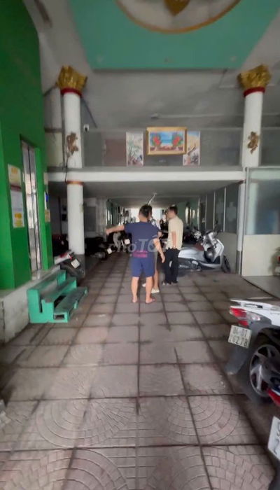 CHO THUÊ TÒA NHÀ MẶT TIỀN 69 PHÒNG GẦN TRƯỜNG ĐH Y DƯỢC GIÁ 95 TRIỆU