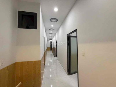 Bán nhà Hiệp Phú 100m2 1tr1l 3PN giá 5,95 tỷ gần chợ, trường học
