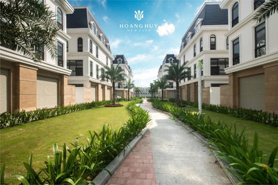 Căn duy nhất hoa hậu xẻ khe đẹp N6-6 và mặt công viên tại đô thị Hoàng Huy New City