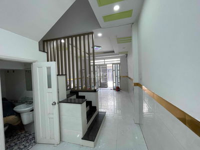 CHO THUÊ NHÀ ĐẸP NGUYÊN CĂN THOÁNG MÁT , HAI MẶT HẺM