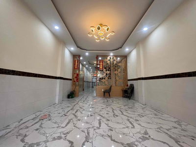 Cho Thuê Mặt Tiền Hoàng Lê Kha Gáp Hồng Bàng Quận 11 [5m x 25m 4 Tấm]