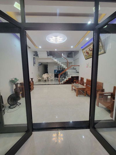 NHÀ 2 TẦNG 3PN ĐƯỜNG BÙI THIỆN NGỘ