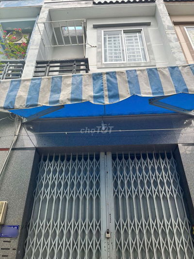 Cần bán căn nhà đường Phú Định Q8