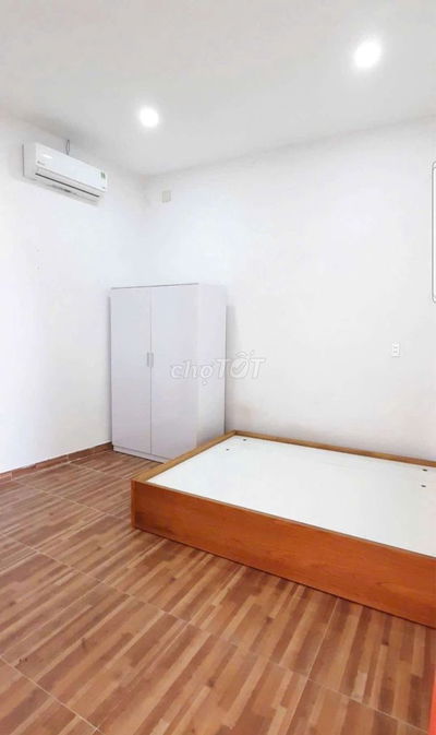 Phòng Nội Thất view Sân Thượng ĐH Văn Hiến VHU, Vườn Lài, Lũy Bán Bích