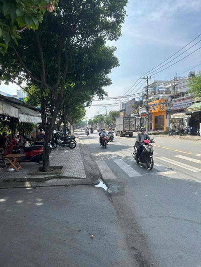 mình chính chủ cần bán nhà hẻm xe tải né nhau