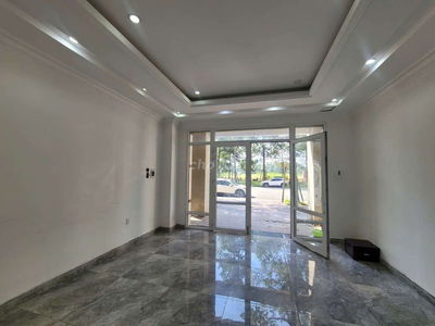 Mặt tiền Bùi Thị Xuân 6 phòng ngủ full nội thất