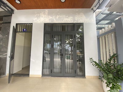 Cân cho thuê mặt bằng kinh doanh/ Văn phòng