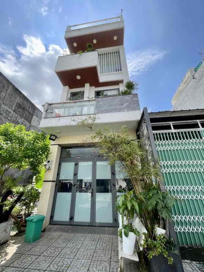 Nhà mới 3 tầng - Sát Lê Văn Việt - Trung tâm Quận 9 - Chỉ 6.5 Tỷ TL