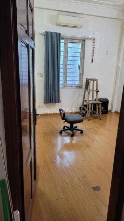 Cho thuê phòng tầng 4 giá rẻ