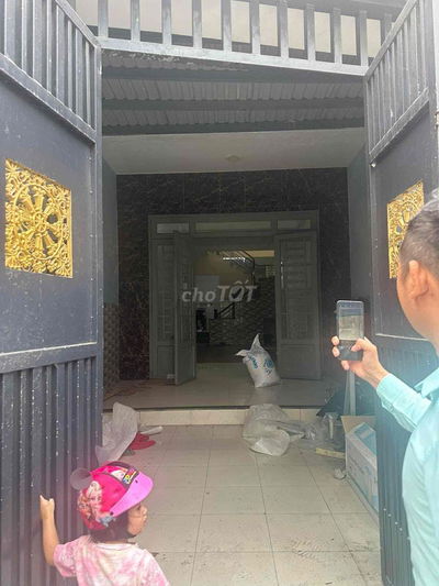 Nhà MTKD Khu Gò Dầu.DT:4 X 20 Trệt lầu 3PN 2WC