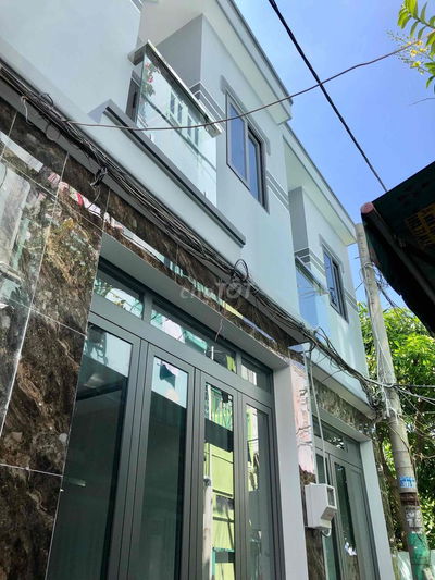 nhà 3 x 6m. 1lầu đường lưu hữu Phước f15.Q8