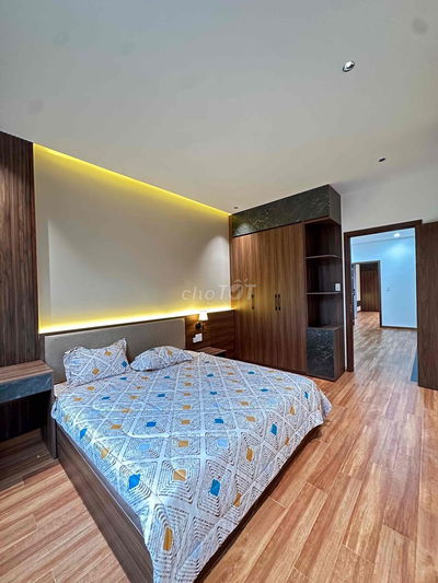 Nhà 3 tầng 3 mê đường 10m5 vìa hè 5m- Hòa Xuân, Đà nẵng  :