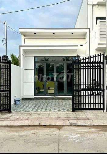 Tôi bán gấp 1 tỷ 870 triệu , công chứng ngay sổ hồng riêng, đường oto