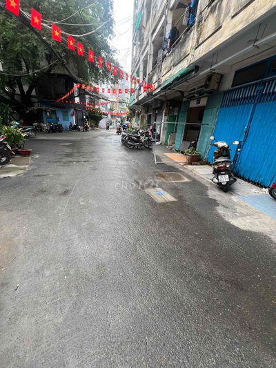 🔥F11 BÌNH THẠNH CŨ  3,1 TỶ- 2 TẦNG 26M2 - SÁT MẶT TIỀN NGUYỄN VĂN ĐẬU