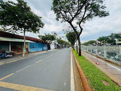 ĐẤT MT VIEW SÔNG Q6 - 3200M2 FULL THỔ CƯ - 300 TỶ TL