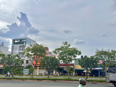 KHU ĐẤT 2 MẶT TIỀN PHẠM VĂN ĐỒNG - NGANG 13M - DT 732M2 CHỈ 130 TỶ TL